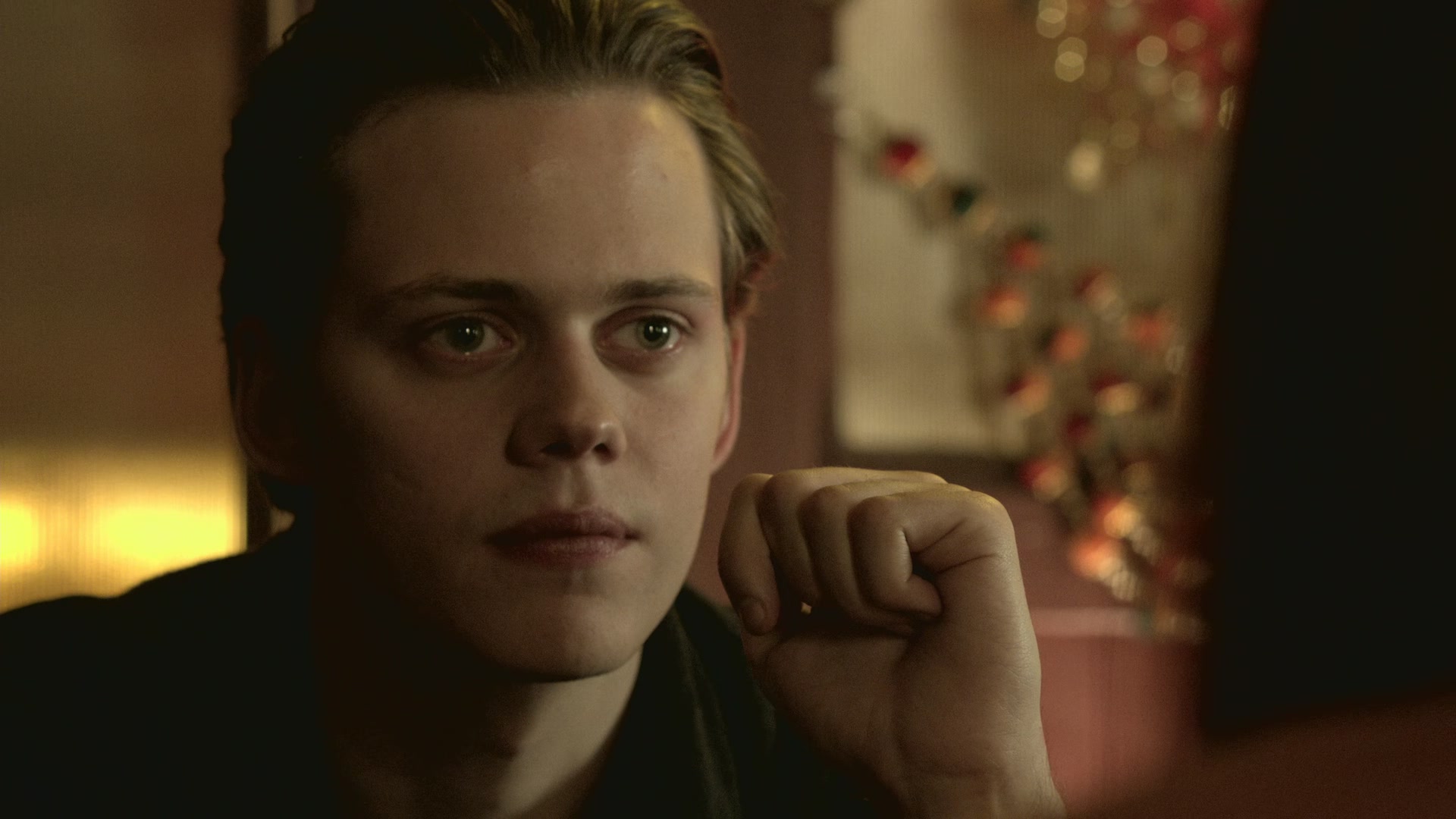 Bill Skarsgård Network 